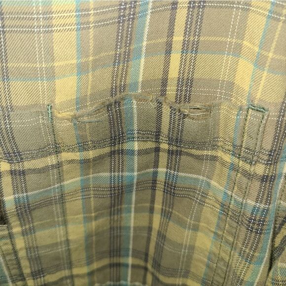 Columbia Men's Plaid Cotton Button Down Shirt - Picture 8 of 14